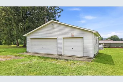 891 Bon Air Dr, Sharon, PA 16146 - Photo 5