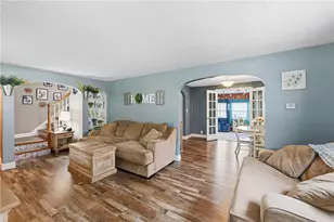 891 Bon Air Dr, Sharon, PA 16146 - Photo 11