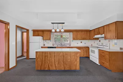 21 Evergreen Dr, Hempfield Township, PA 16125 - Photo 5
