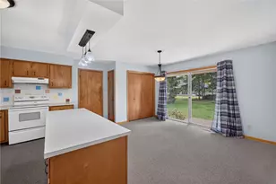 21 Evergreen Dr, Hempfield Township, PA 16125 - Photo 9