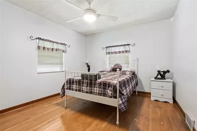 180 Calvert St, Bridgeville, PA 15017 - Photo 7