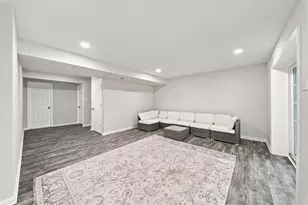 111 Pinevalley Dr, Ross Twp, PA 15229 - Photo 29