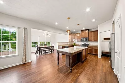 111 Pinevalley Dr, Ross Twp, PA 15229 - Photo 5