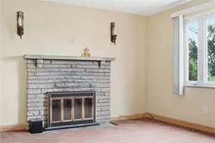 2115 E Beckert Ave, Pittsburgh, PA 15212 - Photo 11