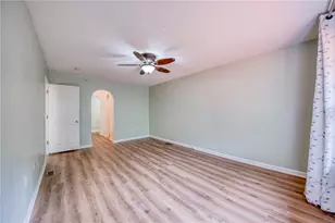 2115 Shawnee Dr, South Strabane, PA 15301 - Photo 17