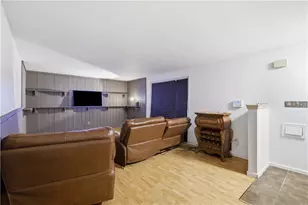 7913 Lloyd Ave, Pittsburgh, PA 15218 - Photo 7