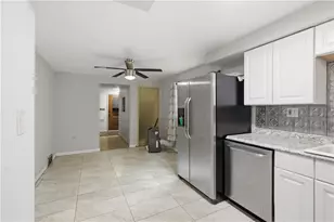 7913 Lloyd Ave, Pittsburgh, PA 15218 - Photo 11