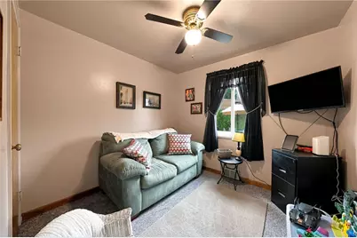 537 Sunnyland Ave, Pittsburgh, PA 15227 - Photo 13