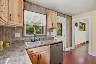 98 Baker Ave, Hermitage, PA 16148 - Photo 9