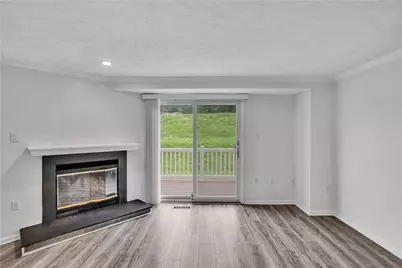 5018 Hamilton Dr, Hopewell Township, PA 15001 - Photo 9