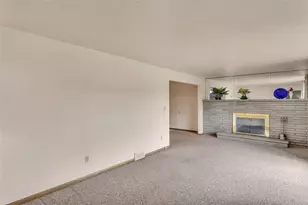 605 Regina Dr, Forward Township, PA 15037 - Photo 11