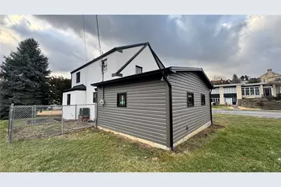 58 Evergreen Ter, Uniontown, PA 15401 - Photo 9