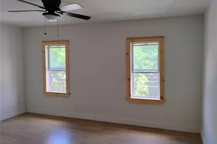 210 N 4th St, Jeannette, PA 15644 - Photo 33