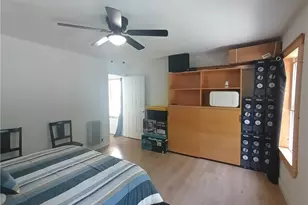 210 N 4th St, Jeannette, PA 15644 - Photo 19