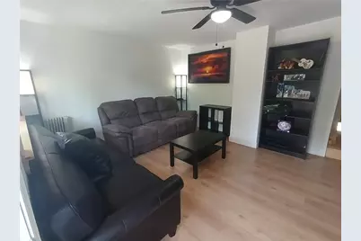 210 N 4th Street, Jeannette, PA 15644 - Photo 5