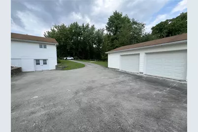 446 Fairgreen Ave, Neshannock Township, PA 16105 - Photo 5
