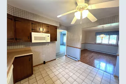 446 Fairgreen Ave, Neshannock Township, PA 16105 - Photo 11