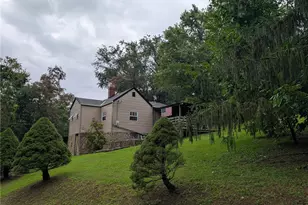 237 Fox Stop Rd, Fallowfield, PA 15022 - Photo 5