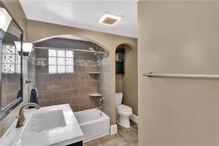 202 Foch St, Ellwood City, PA 16117 - Photo 25