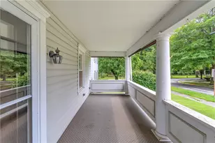 202 Foch St, Ellwood City, PA 16117 - Photo 3