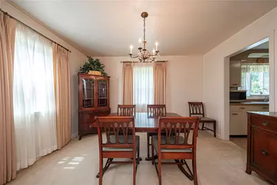 37 Colecrest St, Collier Township, PA 15106 - Photo 5
