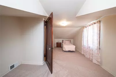 37 Colecrest St, Collier Township, PA 15106 - Photo 15