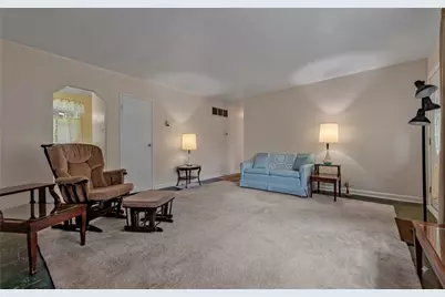 110 Sunset Dr, Monroeville, PA 15146 - Photo 3
