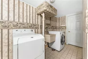 1402 Ivywood Dr, Pittsburgh, PA 15101 - Photo 19