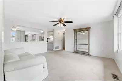 1402 Ivywood Dr, Pittsburgh, PA 15101 - Photo 1