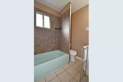 427 Ohio Avenue, Clairton, PA 15025 - Photo 11