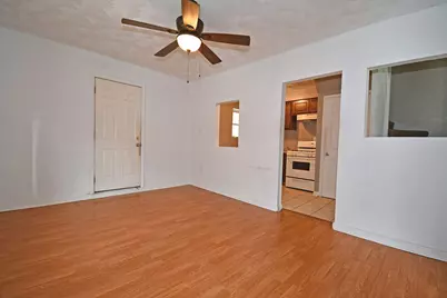427 Ohio Avenue, Clairton, PA 15025 - Photo 7
