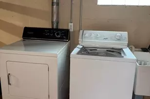 667 Margaret St, Pittsburgh, PA 15210 - Photo 23