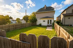 820 Lathrop St, New Castle, PA 16101 - Photo 3