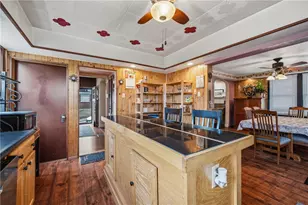 300 Winterhill St, Pittsburgh, PA 15226 - Photo 7