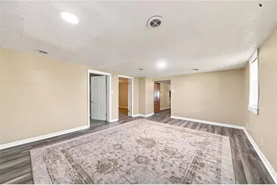 2521 Portland St, Hempfield Township, PA 15634 - Photo 7