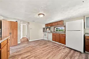 2521 Portland St, Hempfield Township, PA 15634 - Photo 3