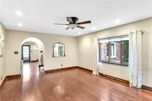 148 E Fairview Ave, Pittsburgh, PA 15237 - Photo 11