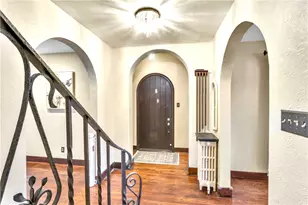 148 E Fairview Ave, Pittsburgh, PA 15237 - Photo 3