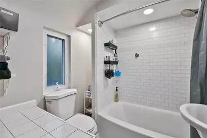 3045 Hazelhurst Ave, Pittsburgh, PA 15227 - Photo 15