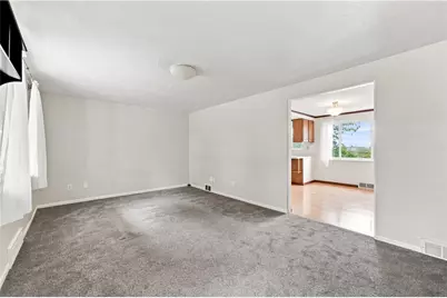 1134 Cardinal Dr, Scott Township, PA 15243 - Photo 5