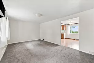 1134 Cardinal Dr, Scott Township, PA 15243 - Photo 5