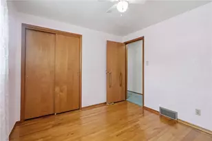 1739 Sample Rd, Pittsburgh, PA 15101 - Photo 17