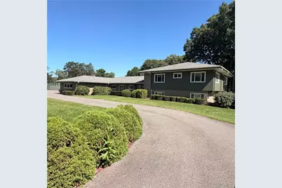 103 Zernich Dr, Center Township, PA 15001 - Photo 3