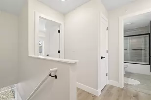 129 Bella Vis Dr, Pittsburgh, PA 15236 - Photo 13