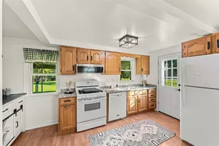 5330 Greenridge Dr, Pittsburgh, PA 15236 - Photo 5