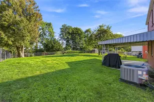 5330 Greenridge Dr, Pittsburgh, PA 15236 - Photo 21
