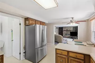 2358 Golfview Dr, Pittsburgh, PA 15241 - Photo 17