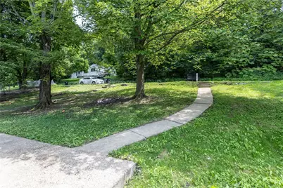 1301 Wade St, Aliquippa, PA 15001 - Photo 5
