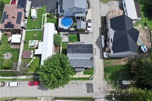 410 Wayne St, Roscoe, PA 15477 - Photo 33