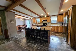 719 Bend Rd, Lackawannock Township, PA 16142 - Photo 5